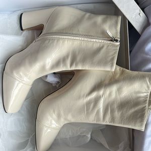 Used just 1 time. Original price was $1300